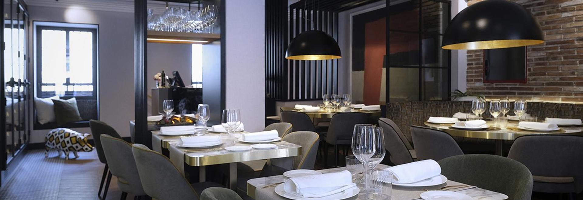 Exclusive Quietness In The Heart Of Madrid With Public Parking, Breakfast, 2 Bathrooms Kültér fotó
