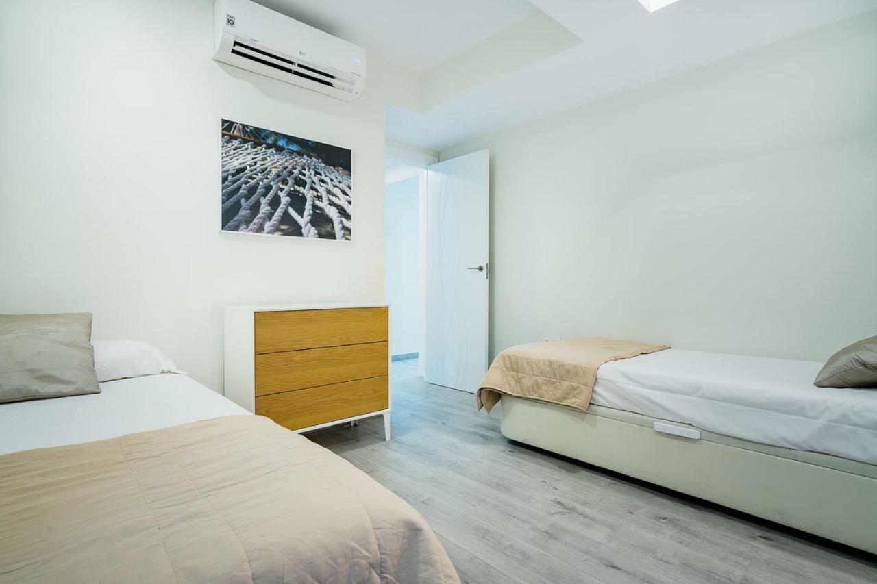 Exclusive Quietness In The Heart Of Madrid With Public Parking, Breakfast, 2 Bathrooms Kültér fotó
