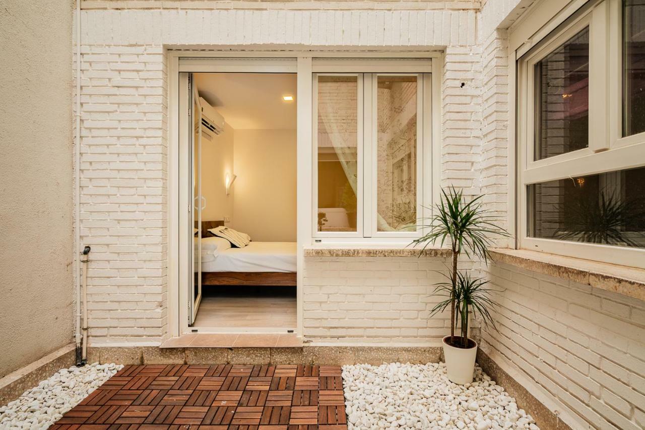 Exclusive Quietness In The Heart Of Madrid With Public Parking, Breakfast, 2 Bathrooms Kültér fotó