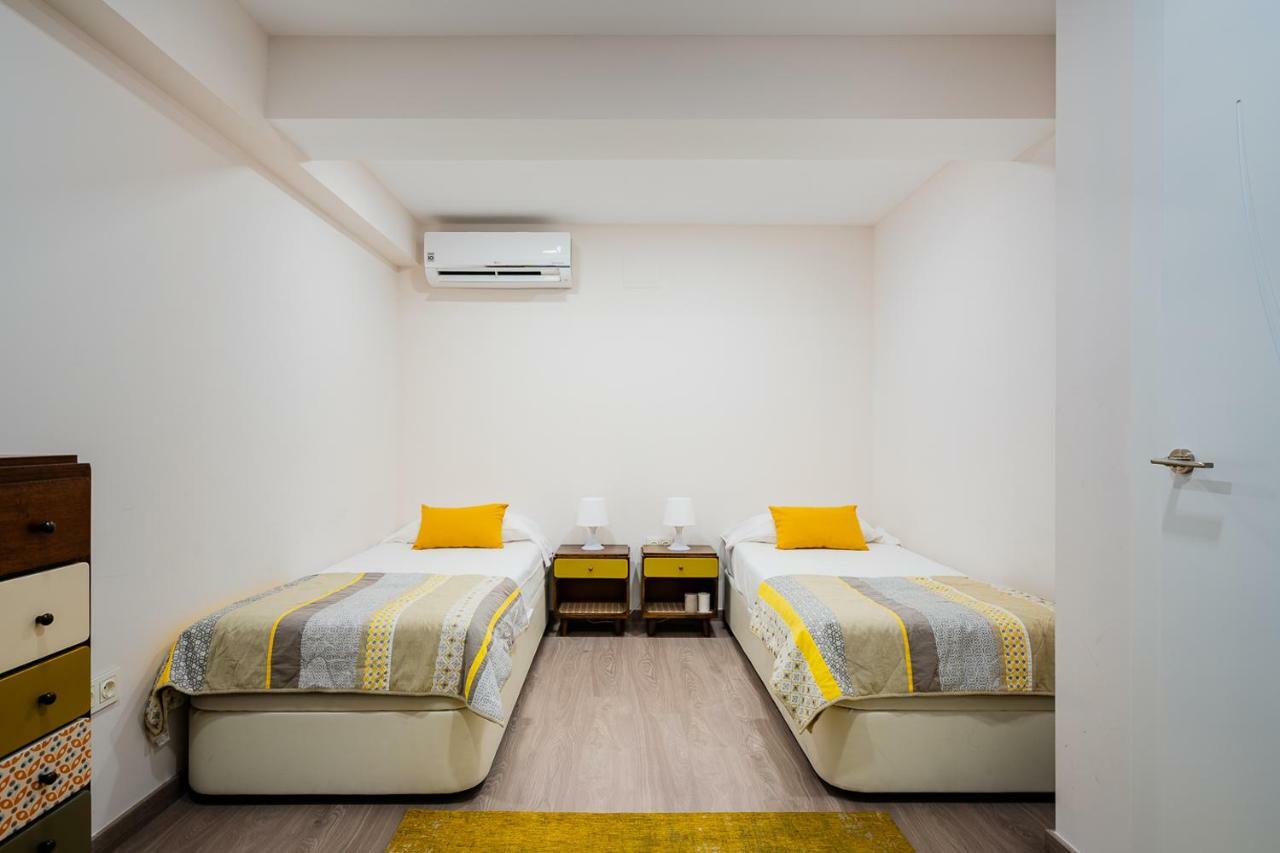 Exclusive Quietness In The Heart Of Madrid With Public Parking, Breakfast, 2 Bathrooms Kültér fotó