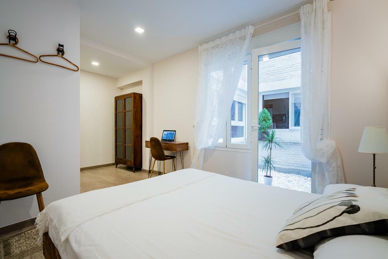Exclusive Quietness In The Heart Of Madrid With Public Parking, Breakfast, 2 Bathrooms Kültér fotó